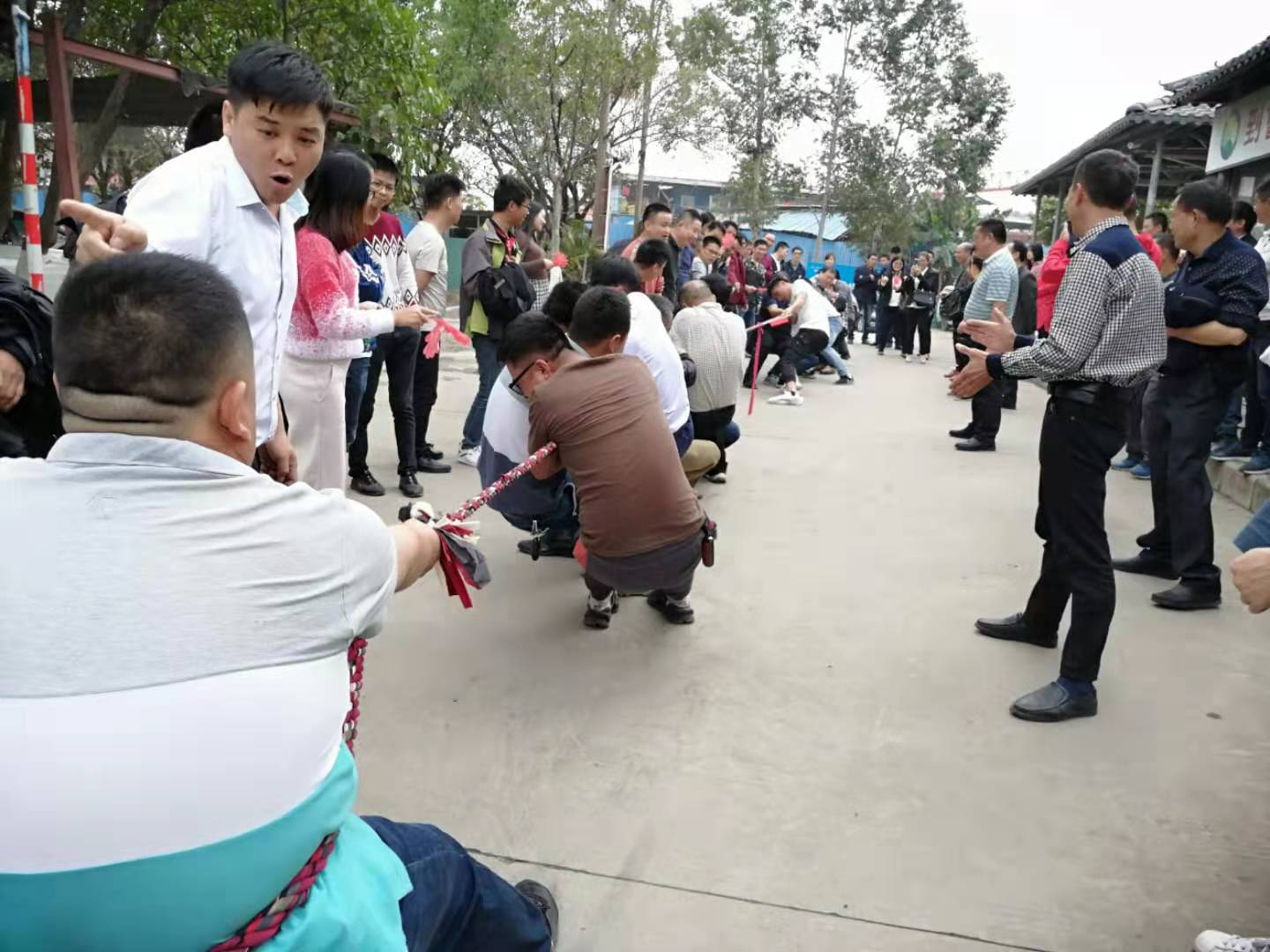 拔河比赛